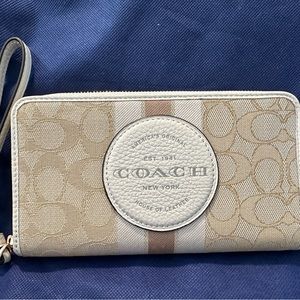 Coach Wallet NWT